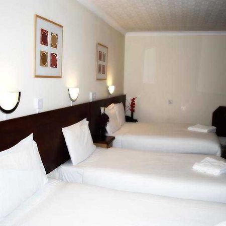 Sky Plaza Hotel Leicester Exterior photo
