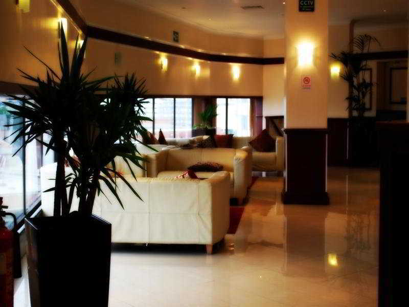 Sky Plaza Hotel Leicester Exterior photo
